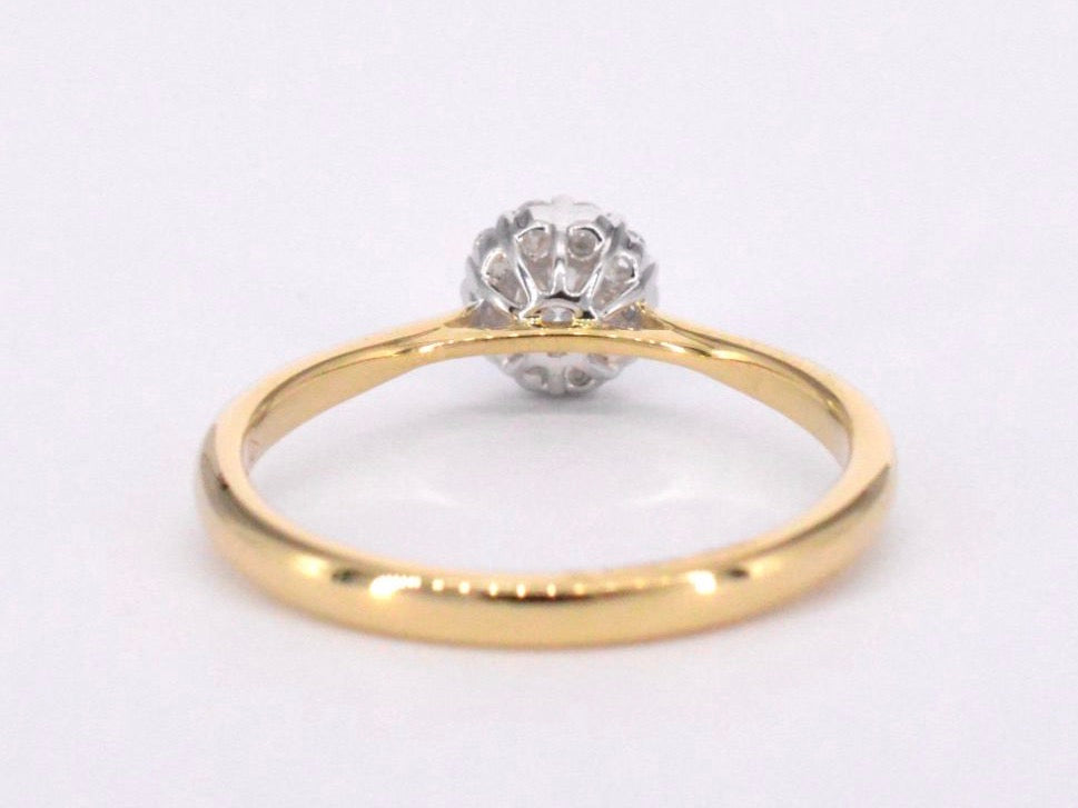 Gold ring with 0.35 carat diamond