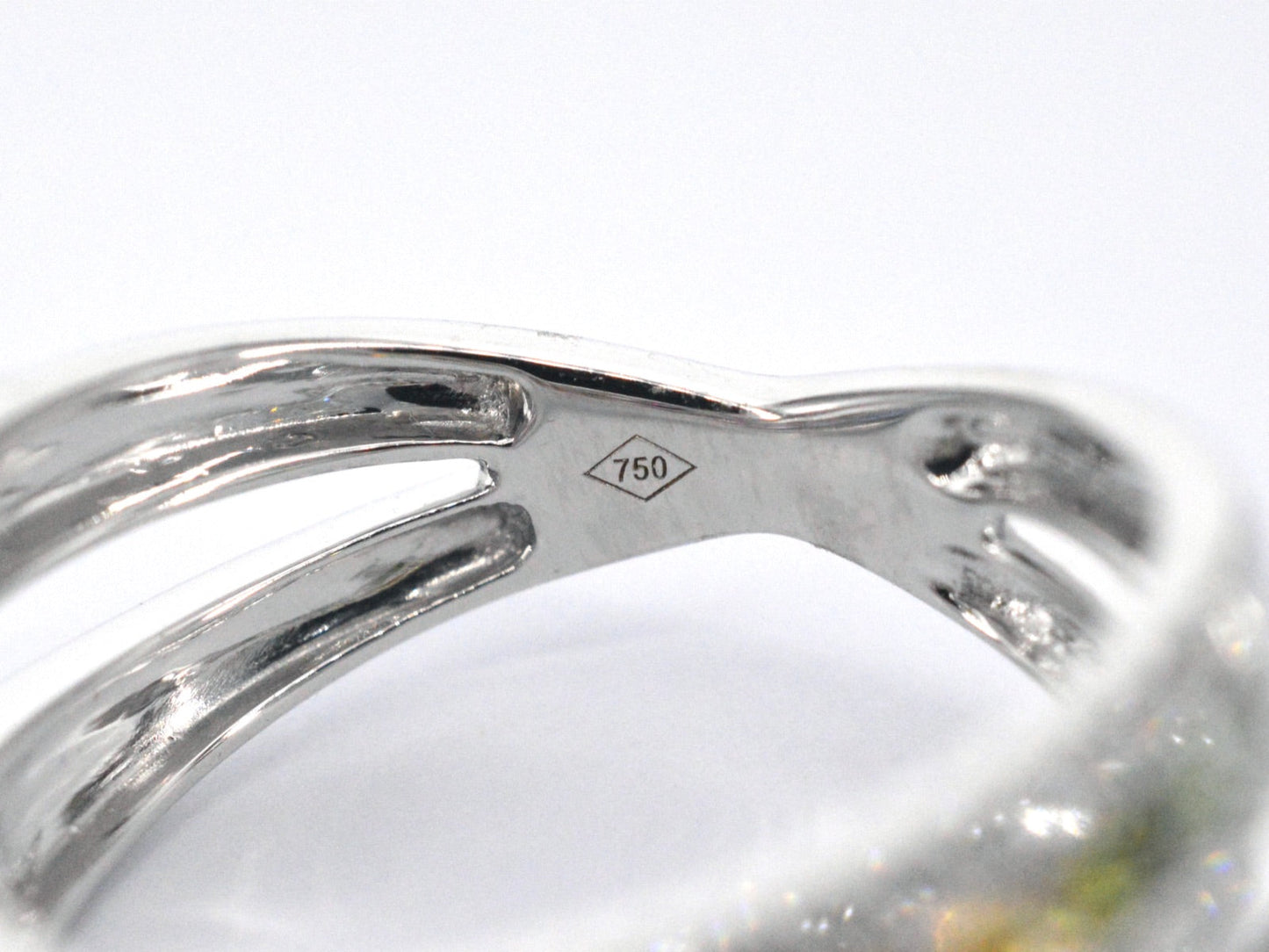 Witgouden ring met diamanten en multicolour saffieren 1071-8