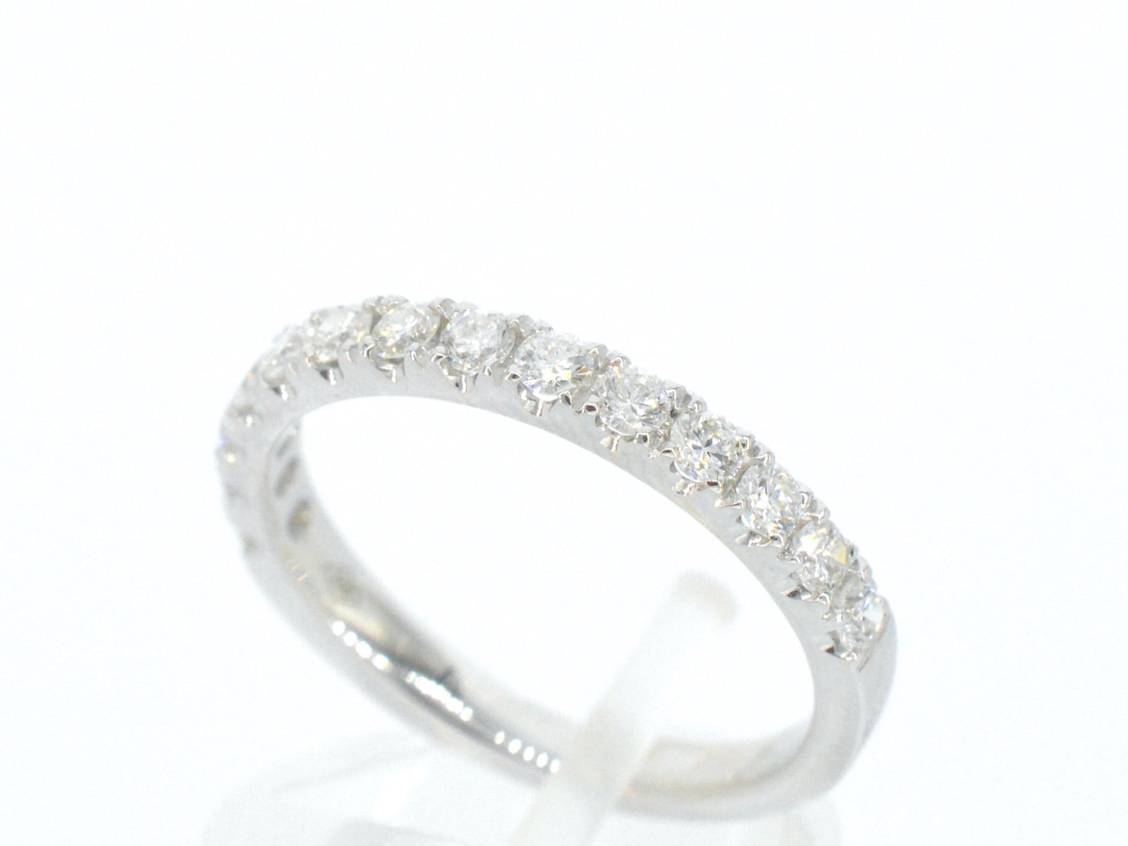 Witgouden rijring met diamanten 1077-1