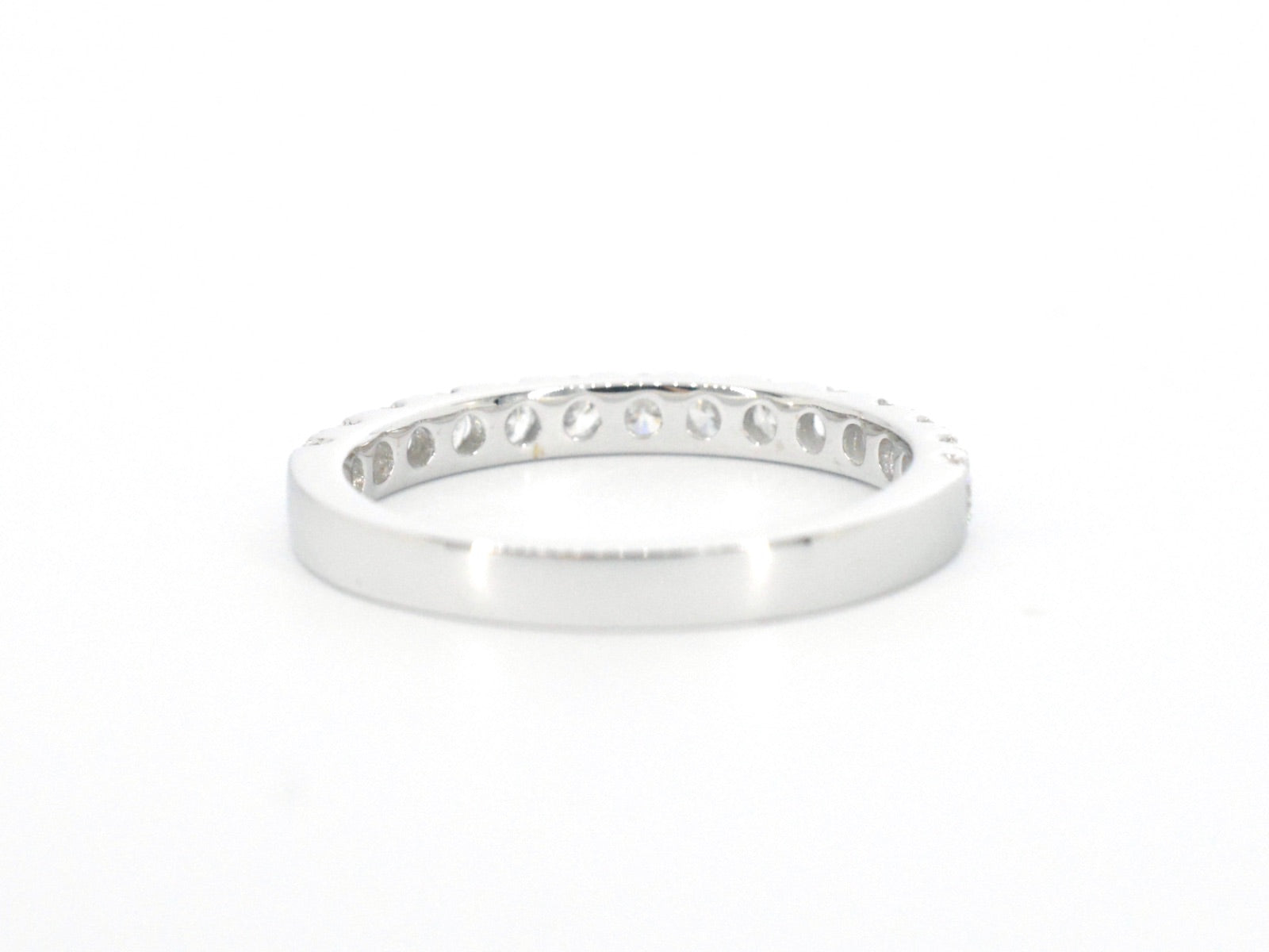 Witgouden rijring met diamanten 1077-5