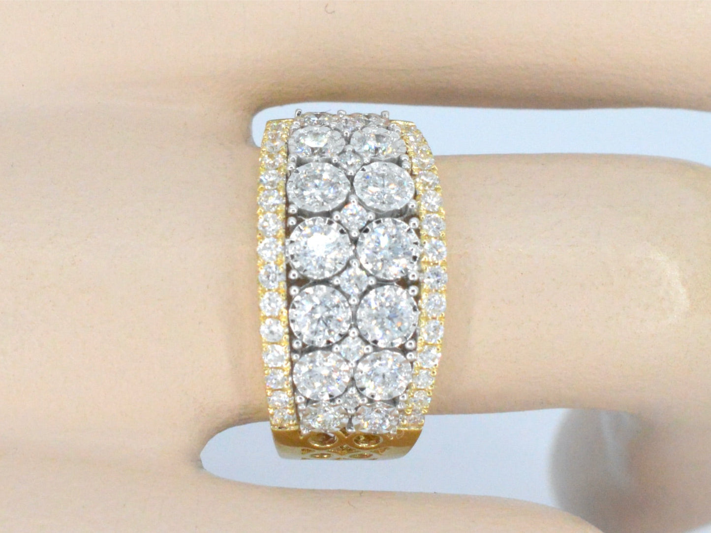 Gold paving with diamonds