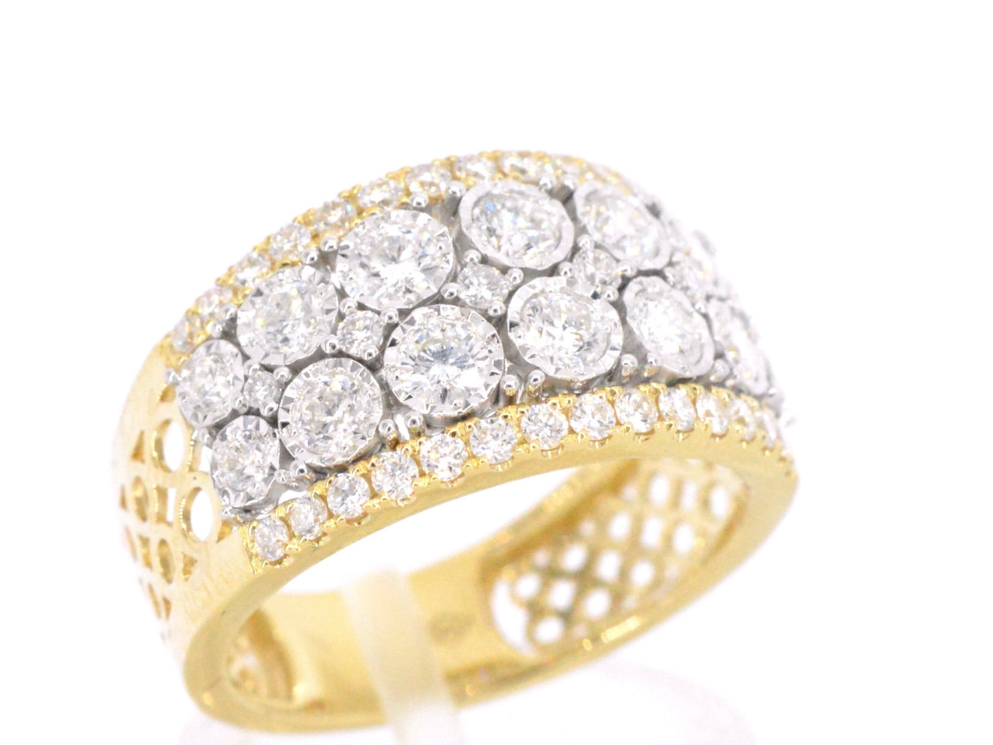 Gold paving with diamonds