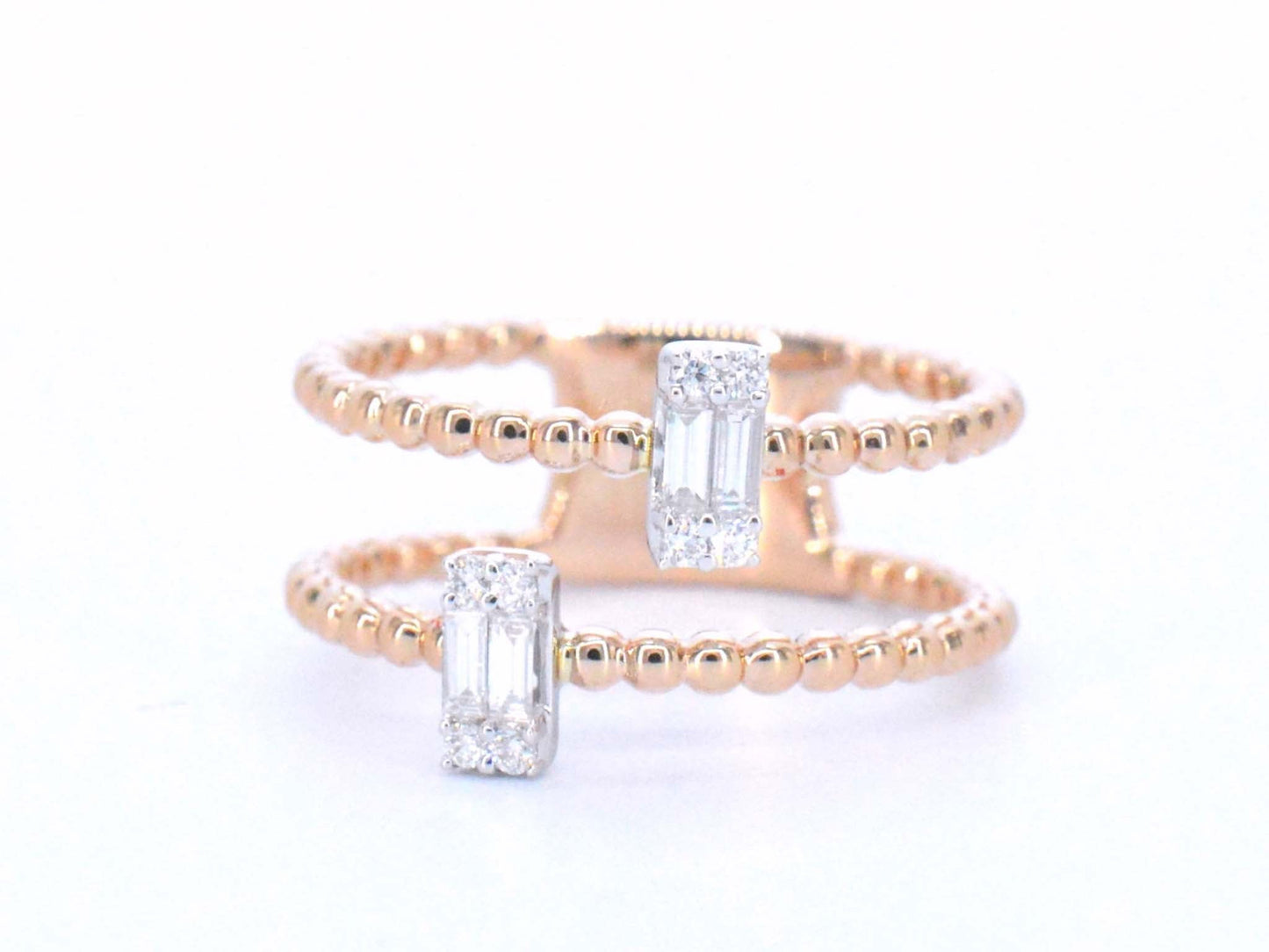 Rosegouden ring met diamanten gezet