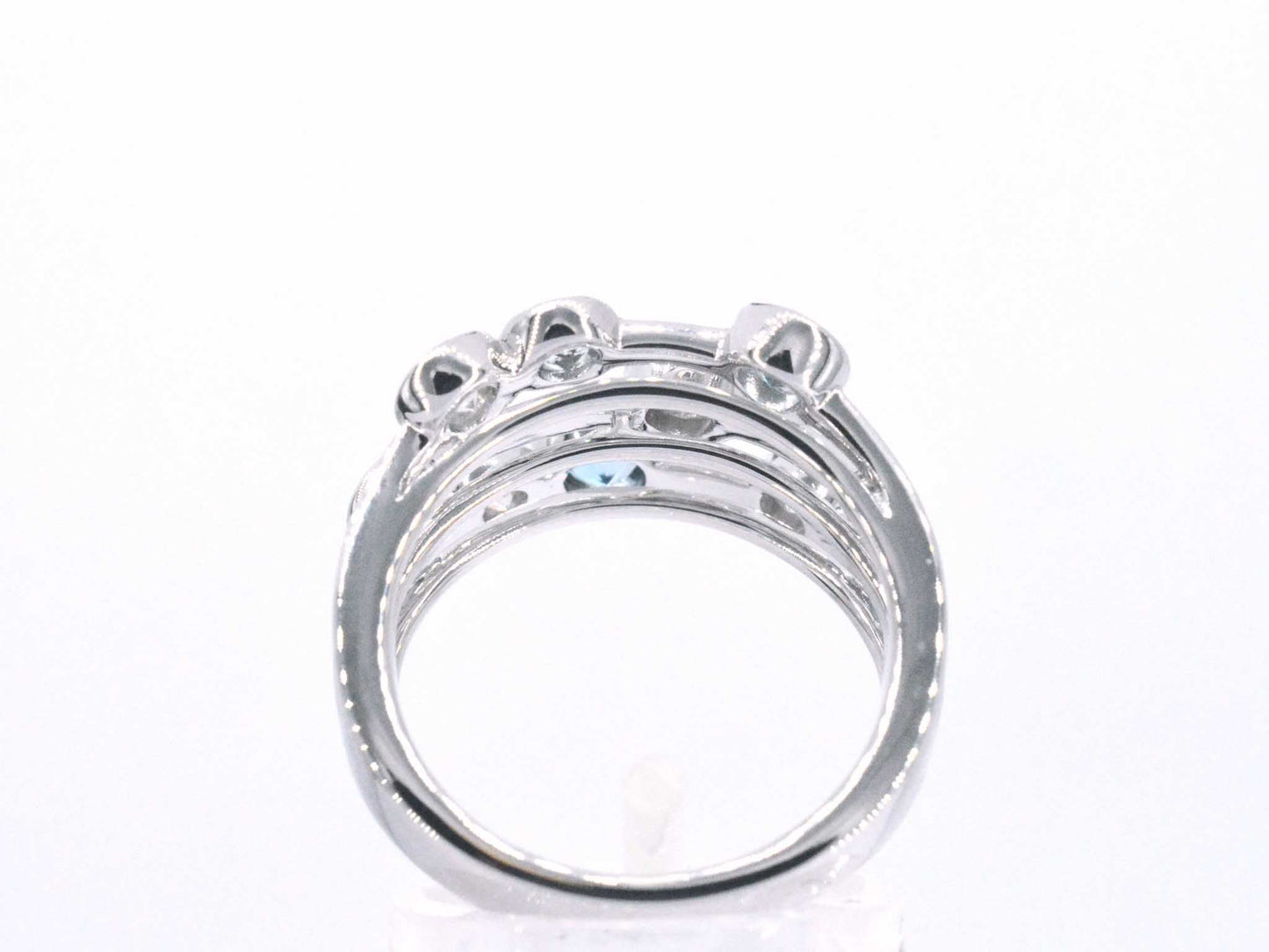 White gold design ring with aquamarine and diamond