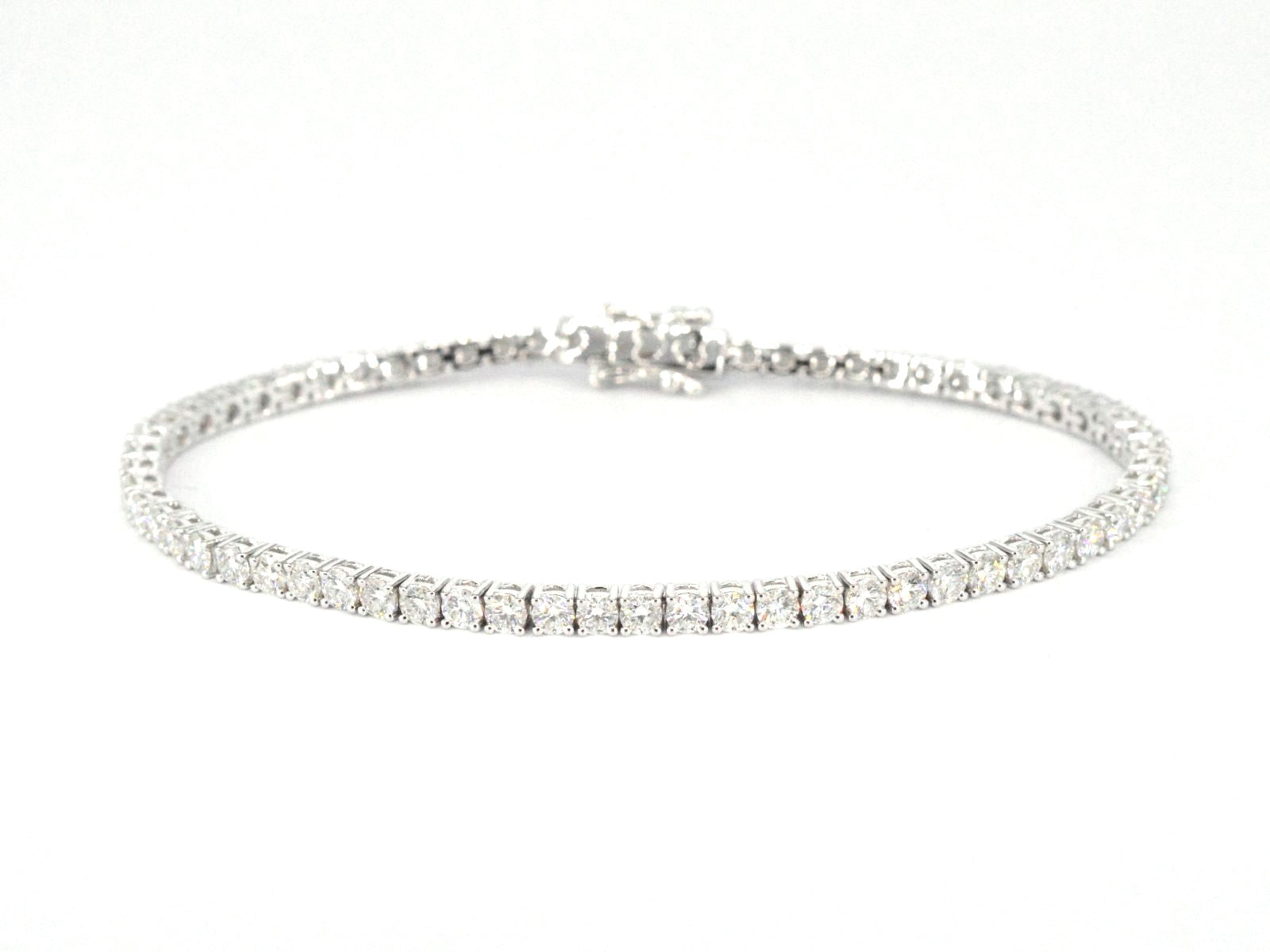 Witgouden tennisarmband met 5.00 carat natuurlijke briljant geslepen diamanten