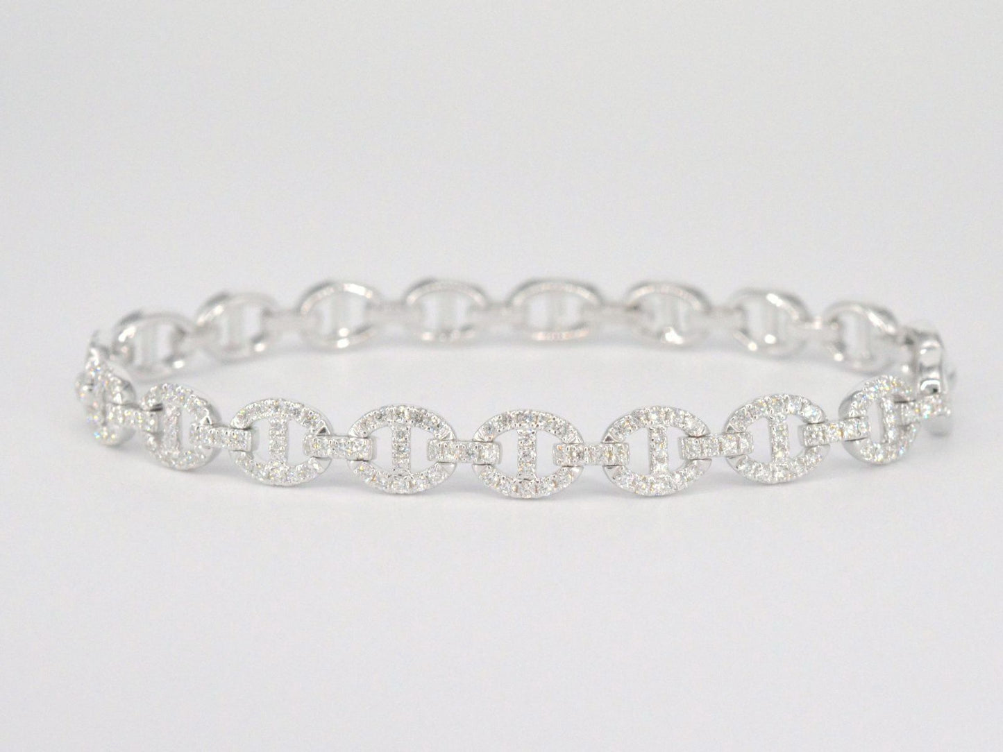 Tennisarmband met diamanten schakels met 157 diamanten