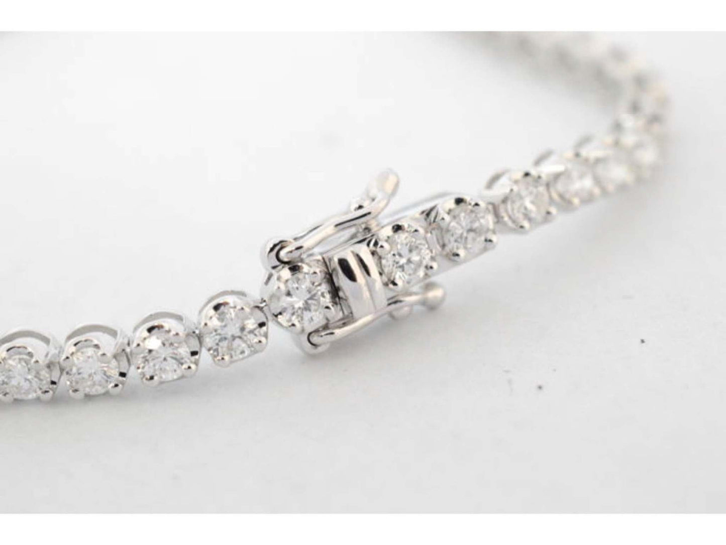 Tennisarmband met 1.30 carat diamanten