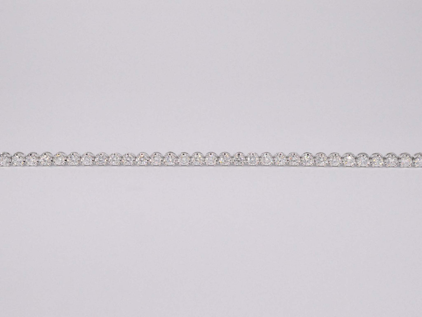 Tennis bracelet with 3.00 carat diamonds