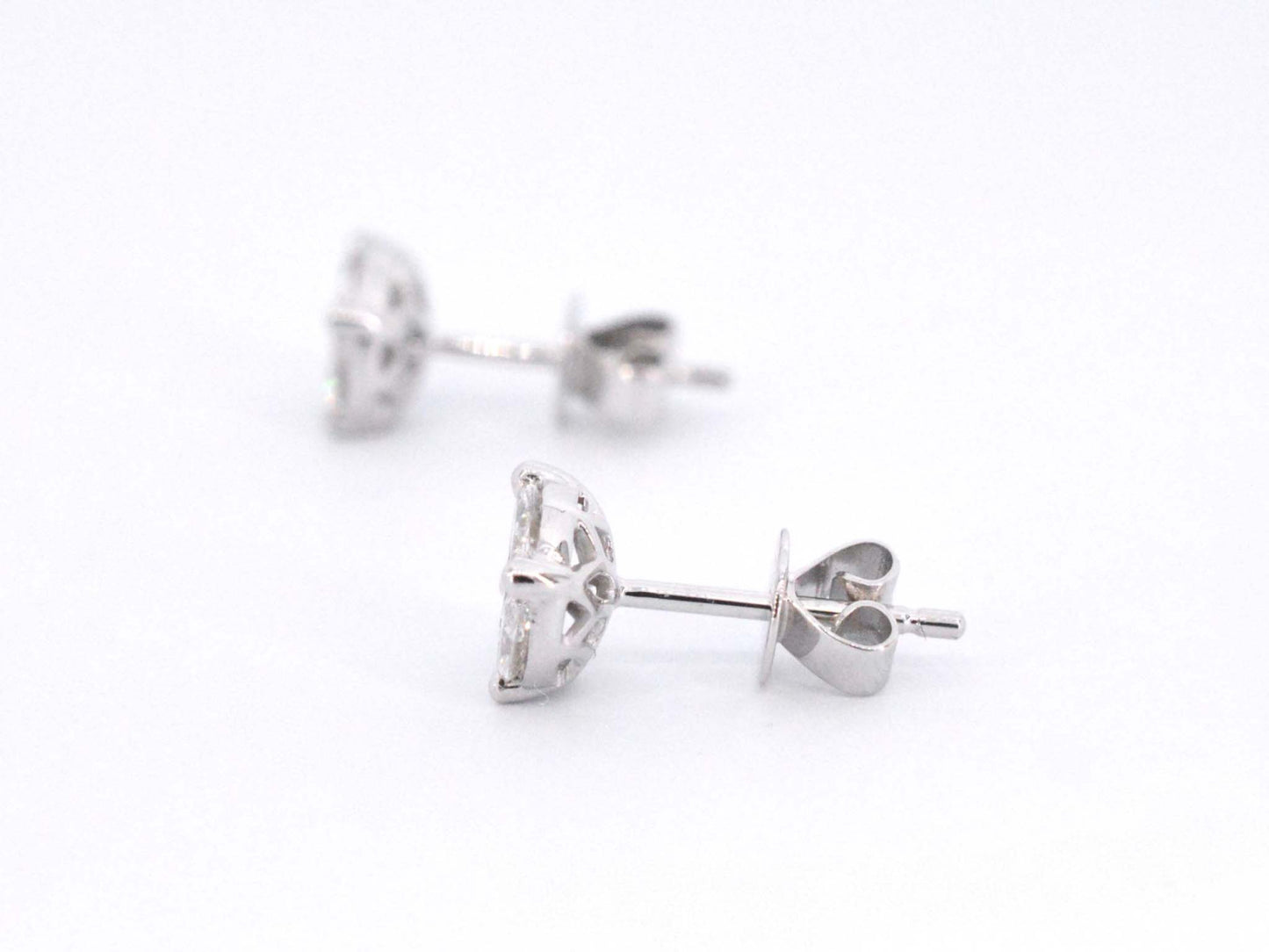 Earrings with diamonds, very nicely set