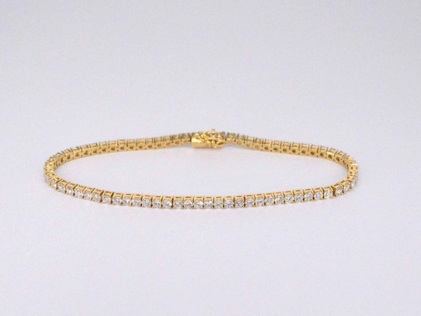 Gouden tennisarmband met 4.00 carat diamanten