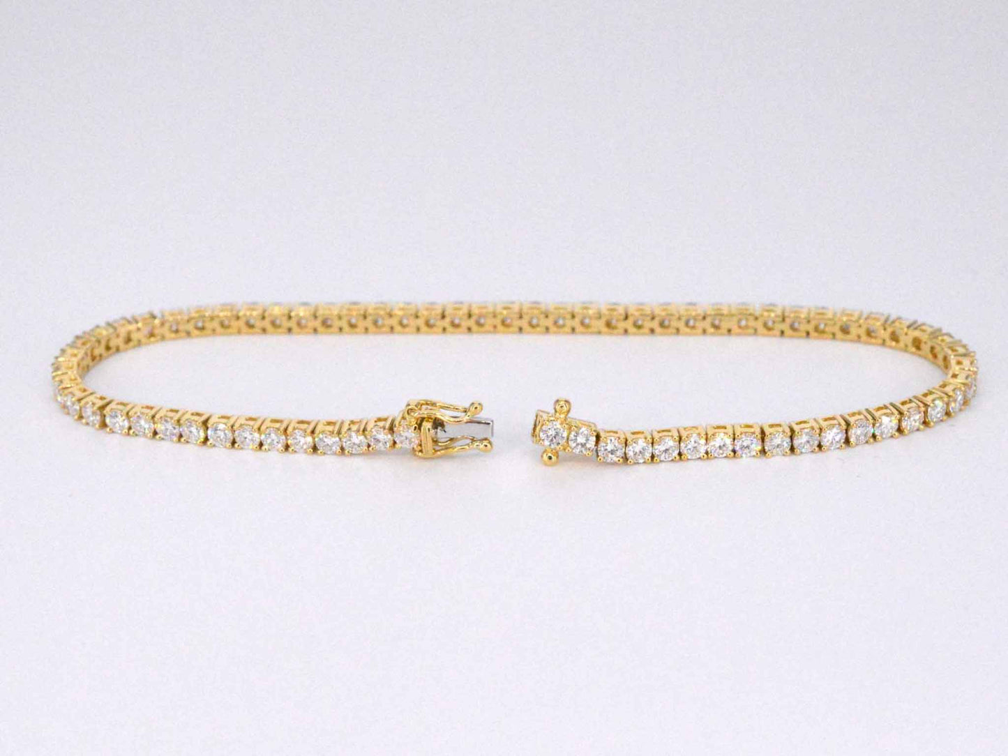 Gouden tennisarmband met 4.00 carat diamanten