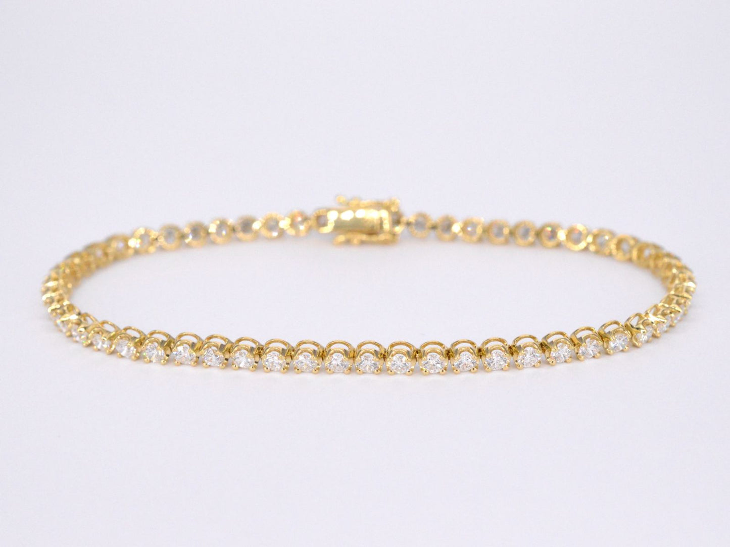 Gouden tennisarmband met 3.00 carat diamanten