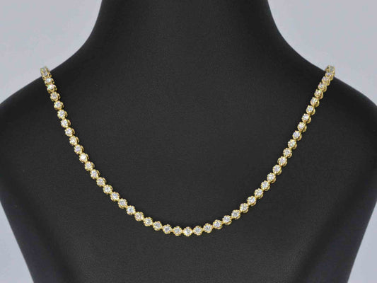 Gouden collier met 107 briljant geslepen diamanten