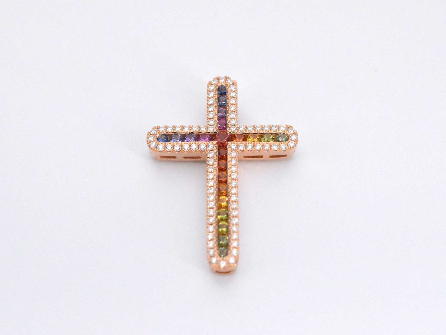 Gouden kruishanger met diamanten en edelstenen