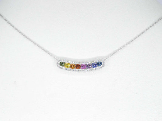 Witgouden collier met multi colour saffieren en diamanten in een rij gezet