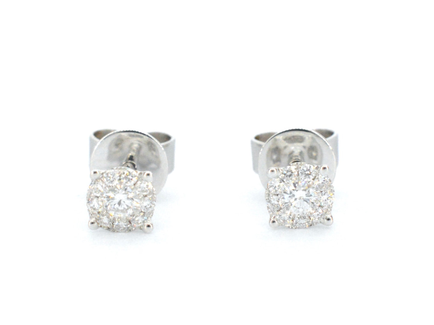 Witgouden oorknoppen met diamant