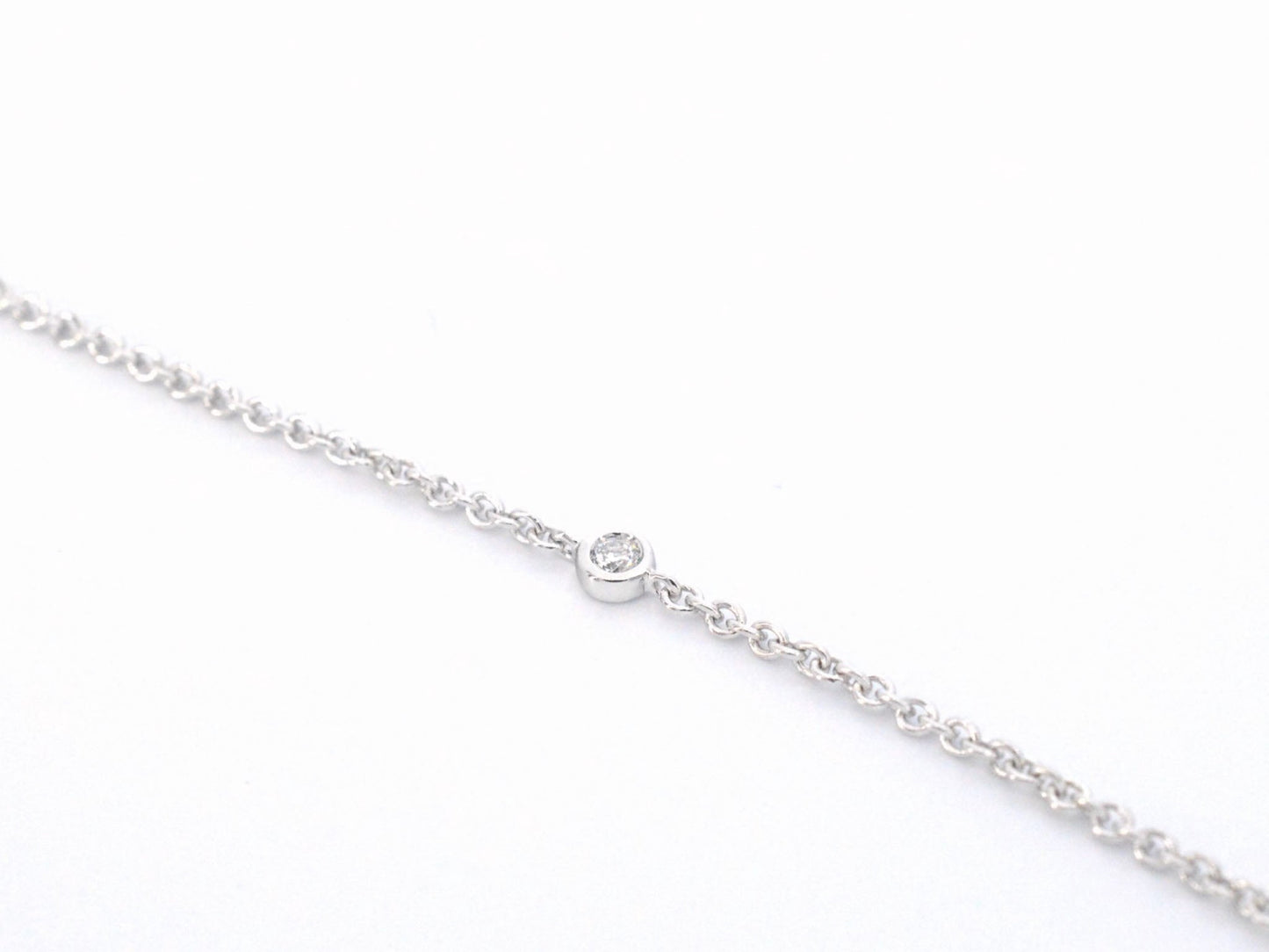 Goldener Tropfenanhänger und Halskette mit Diamanten