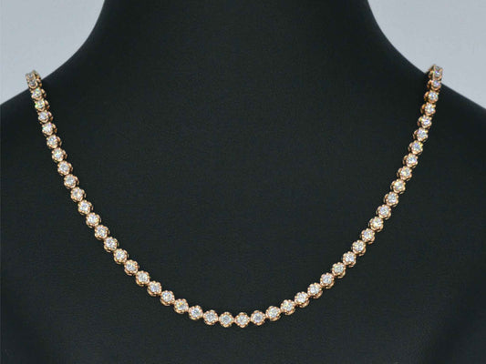 Rosegouden collier met 107 briljant geslepen diamanten