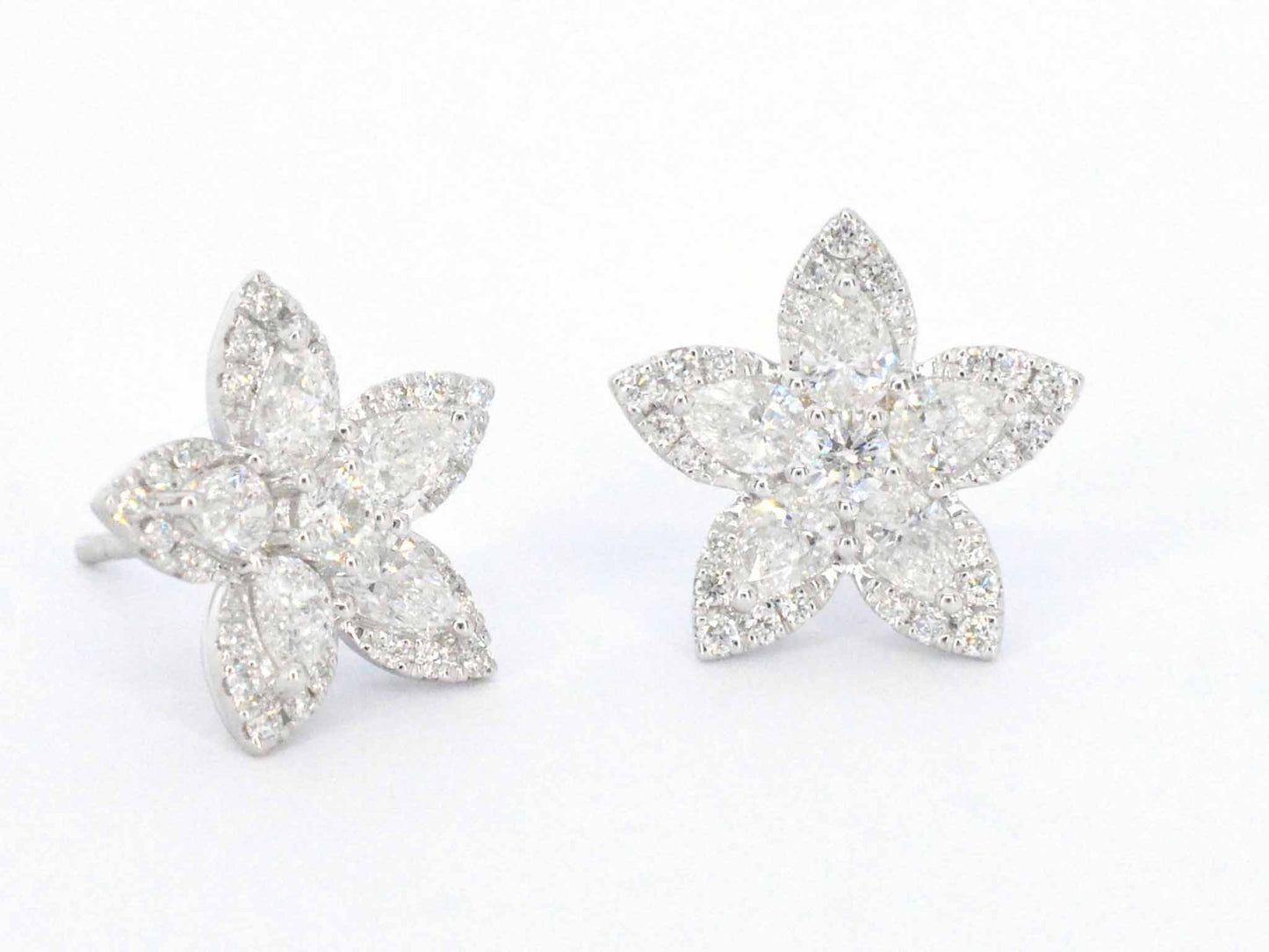 Witgouden oorbellen met grote diamanten 1.64 carat