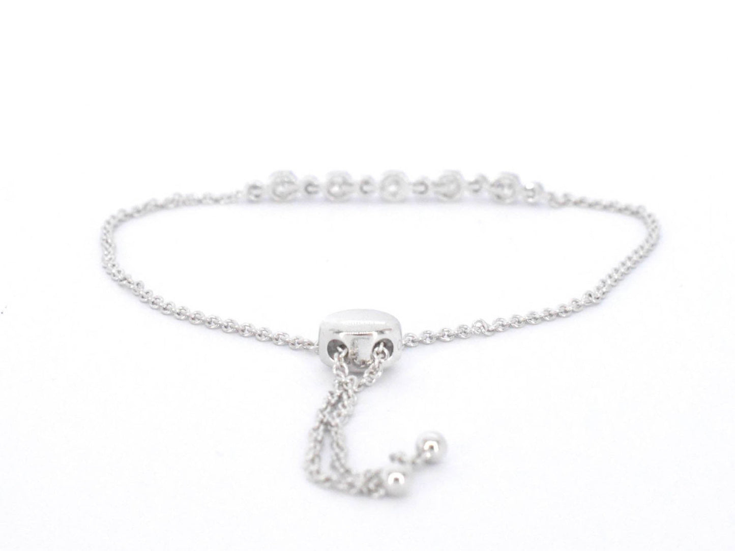 Weißgoldarmband mit natürlichen Diamanten