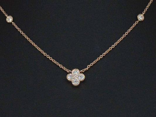 Rosegouden collier met diamanten hangers klaver vier