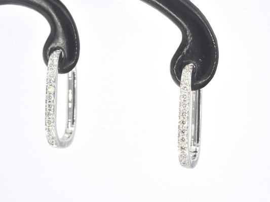 Witgouden oorbellen met diamant