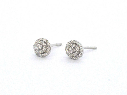 Witgouden entourage oorbellen met diamant