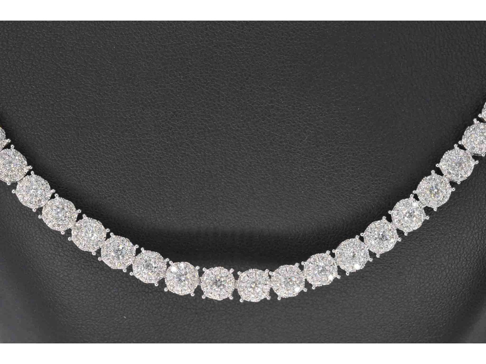 Witgouden collier met diamanten 10.00 carat 2038-1
