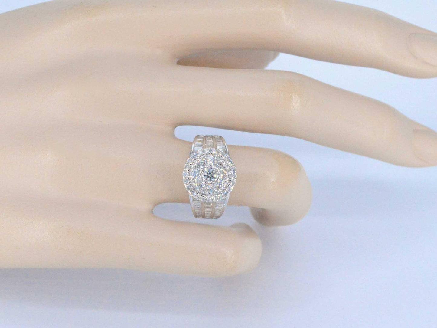 Witgouden entourage ring met diamanten 2041-4