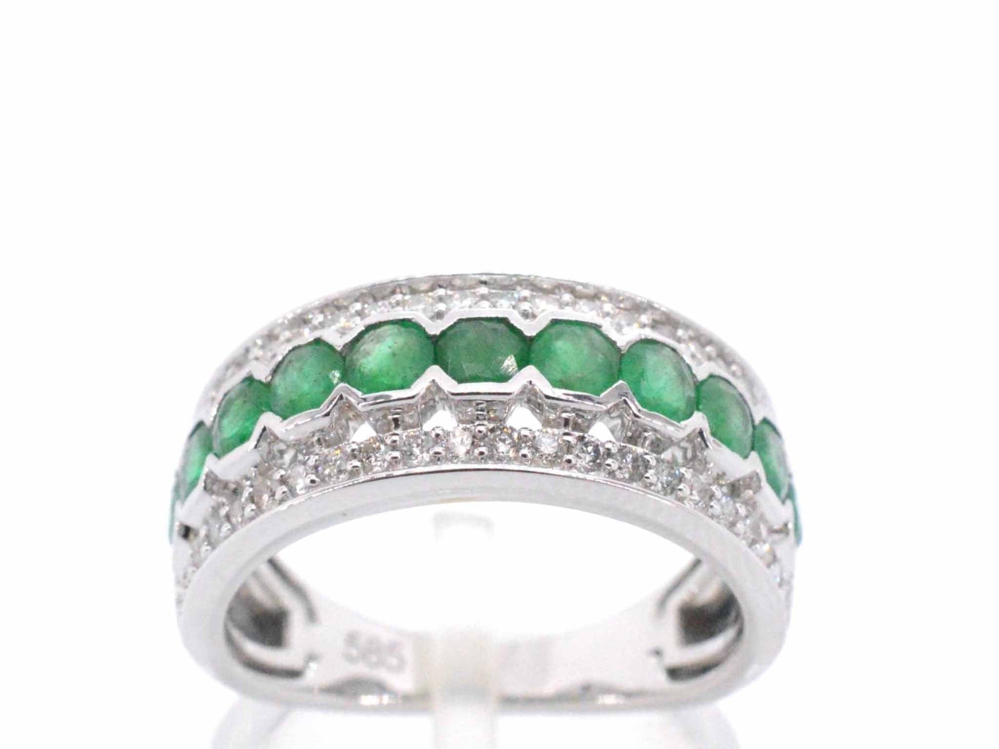 Witgouden ring met diamanten en smaragd 2071-7