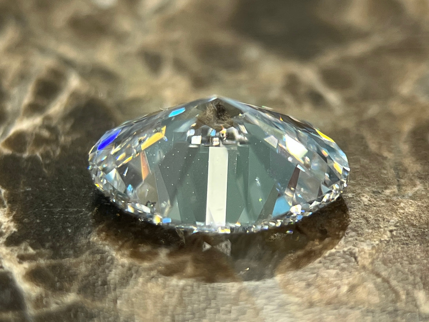 Diamant - 1.50 carat natuurlijke ovaal geslepen diamant (gecertificeerd)