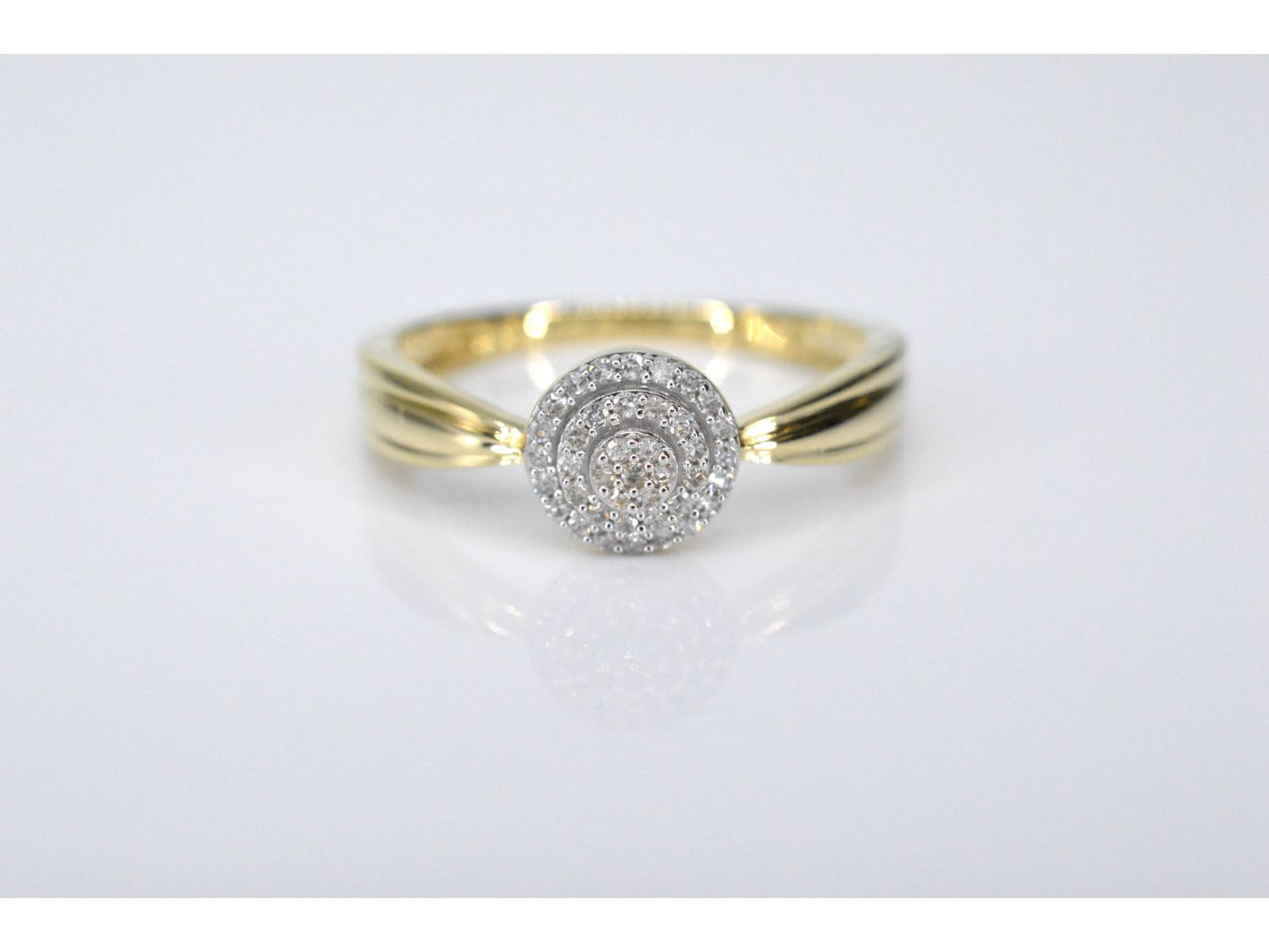 Gouden entourage ring met diamanten