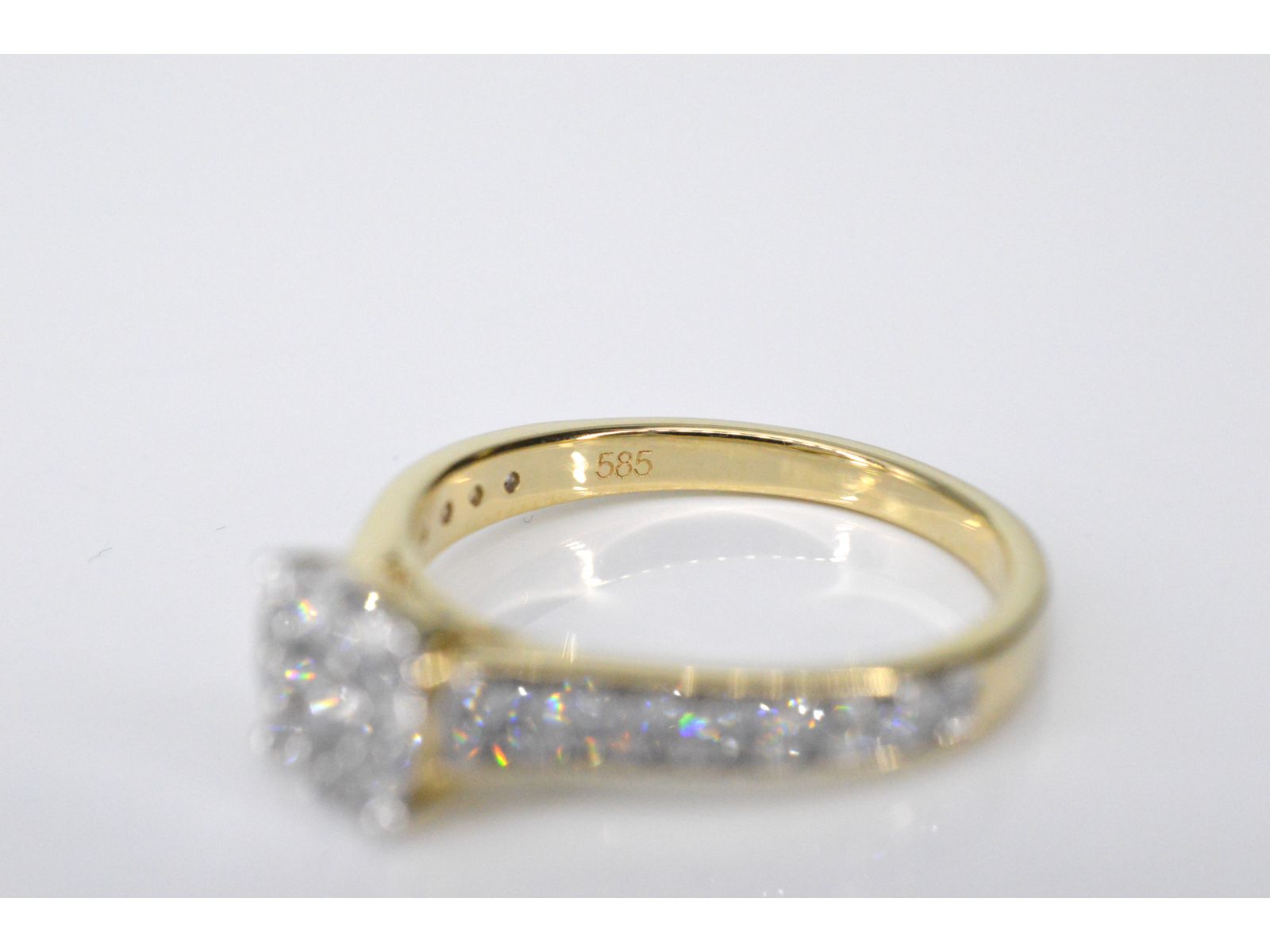 Gouden entourage ring met diamanten 2105-3