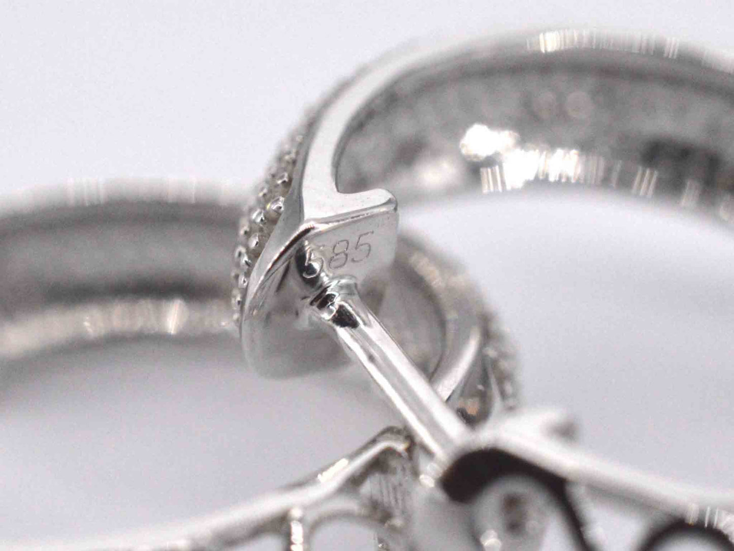 Witgouden oorbellen met echte diamanten