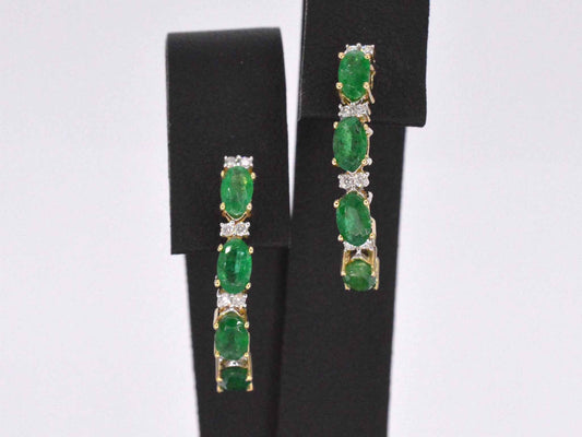 Gouden oorbellen met diamanten en smaragd 2135-6