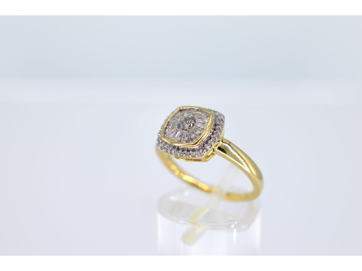 Gouden entourage ring met diamanten