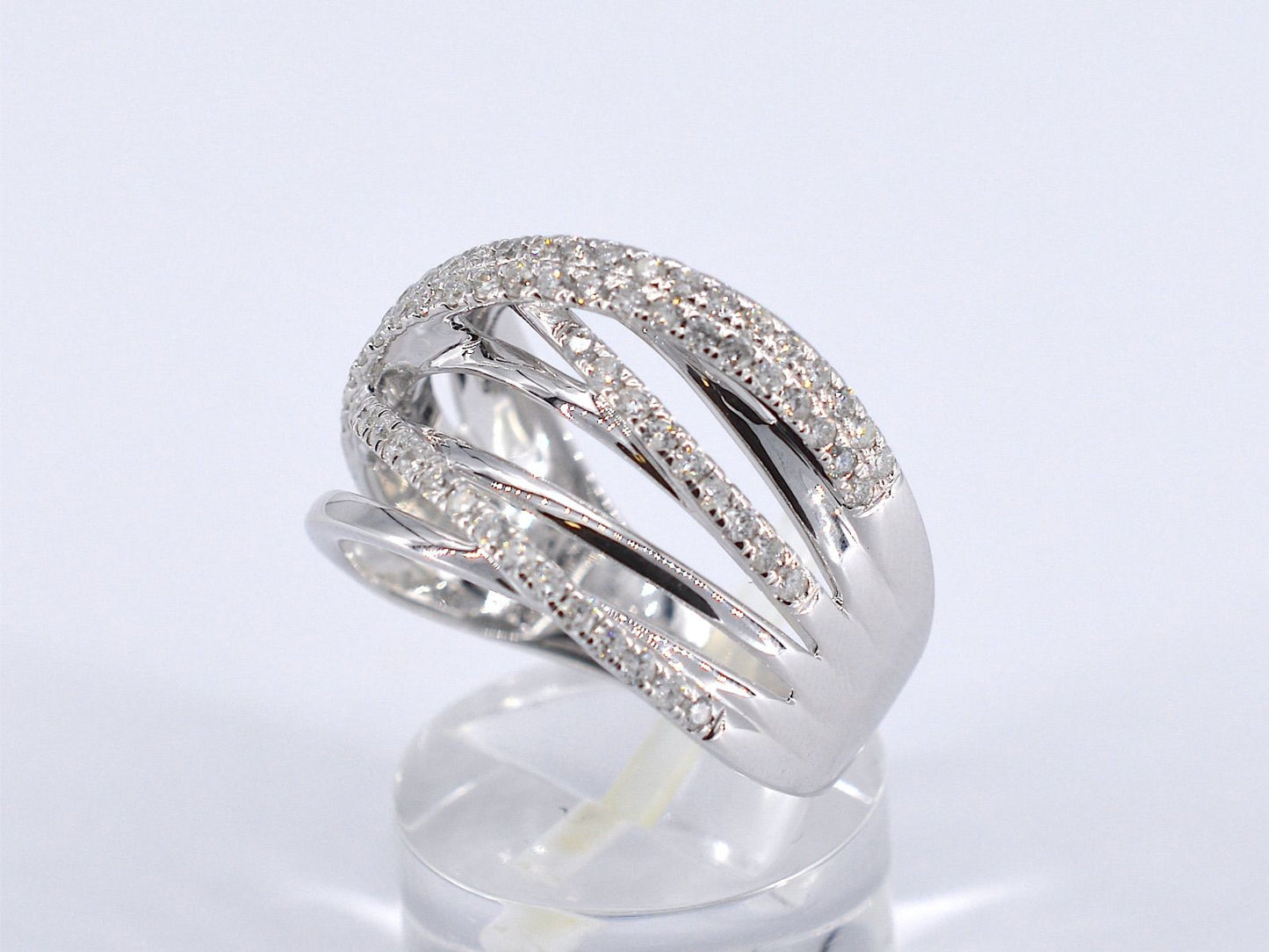 Witgouden design ring met briljanten diamanten
