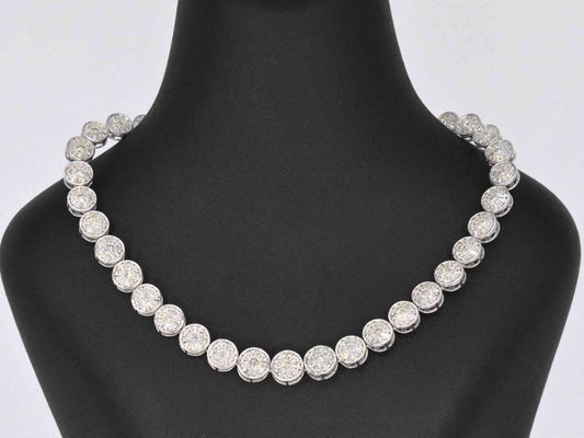 Witgouden collier met 15.00 carat diamanten