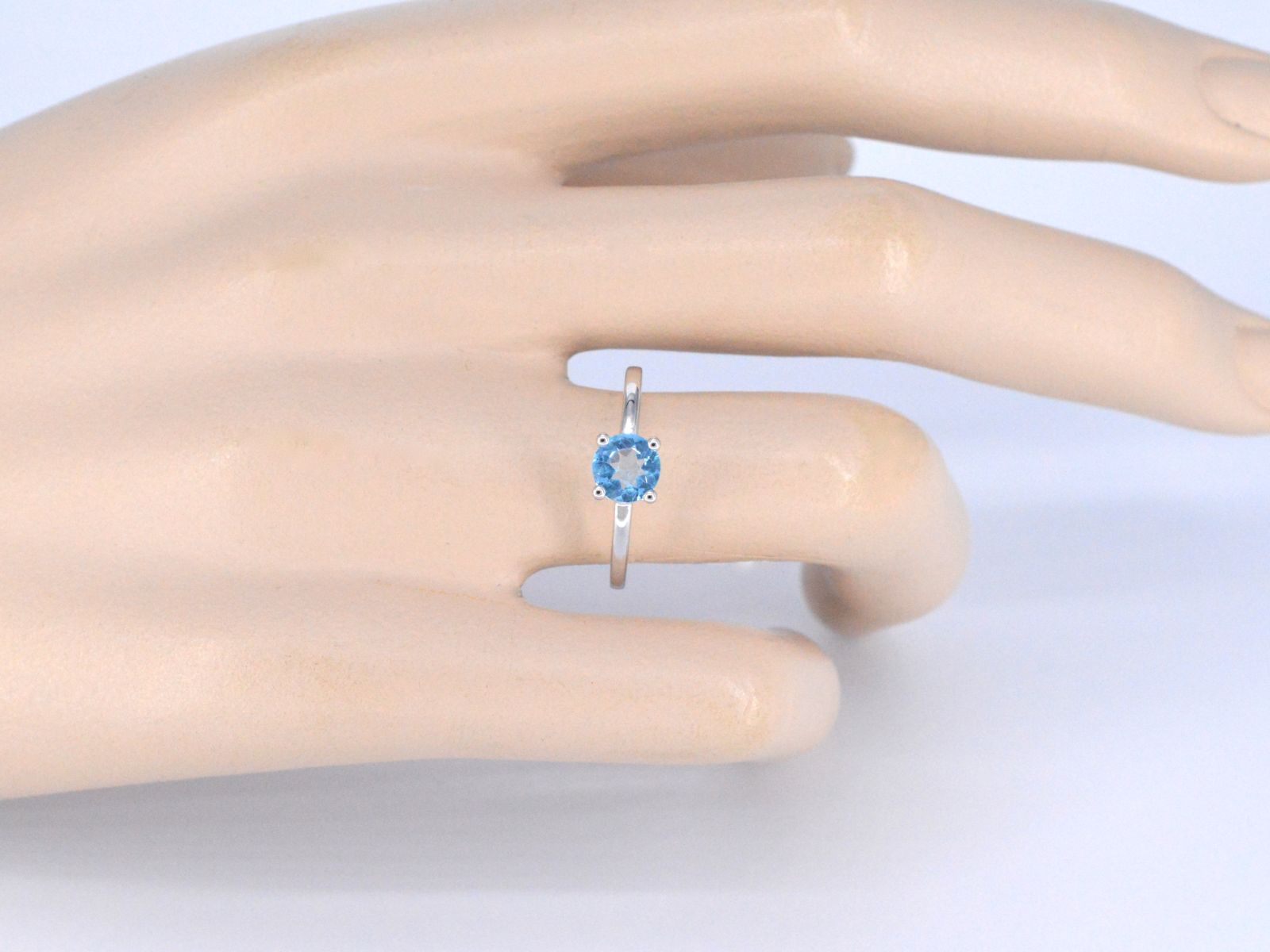 Witgouden ring met topaas 2203-1