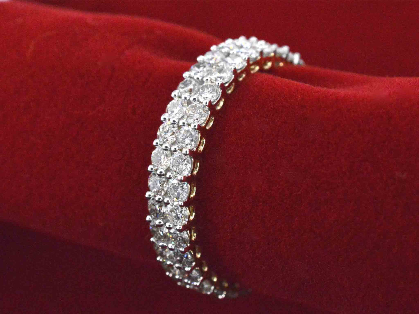 Gouden eternity ring met diamanten