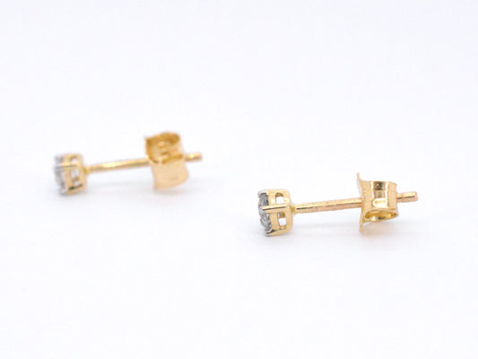 Gouden oorbellen met diamant
