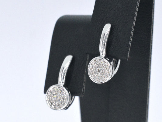 Witgouden oorbellen met diamant