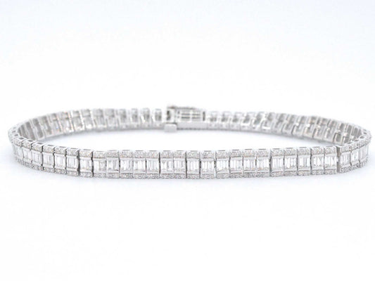 Witgouden armband met volledig gezet met diamanten 4.50 carat
