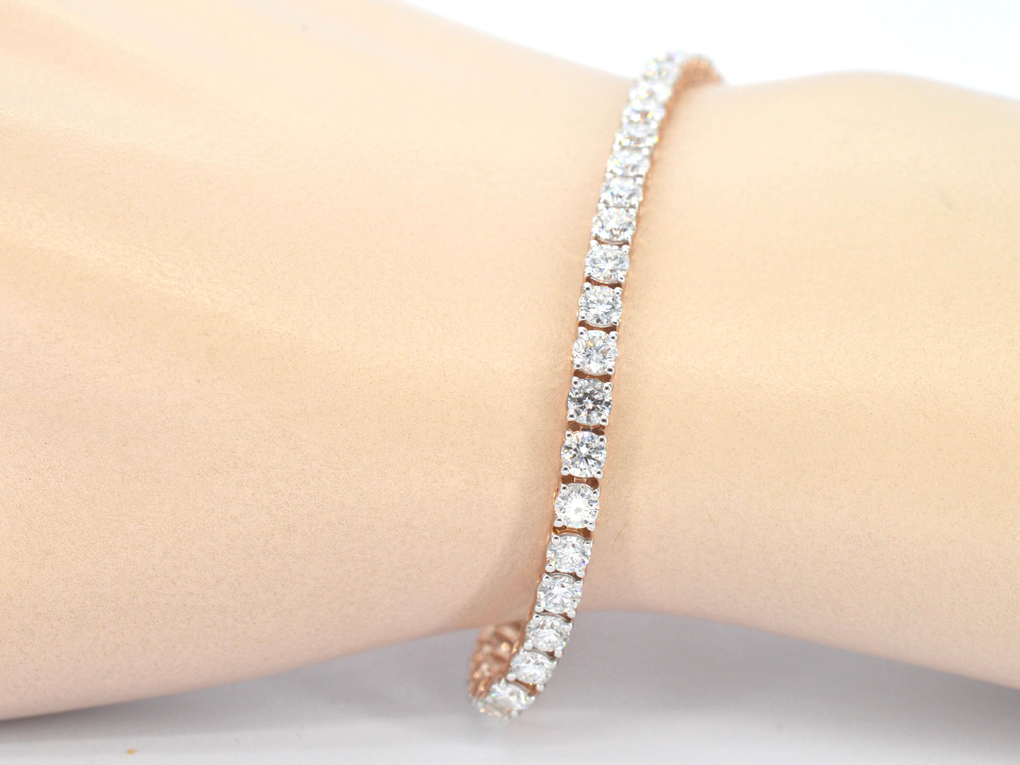 Rosegouden armband met briljant geslepen diamanten 7.50 carat