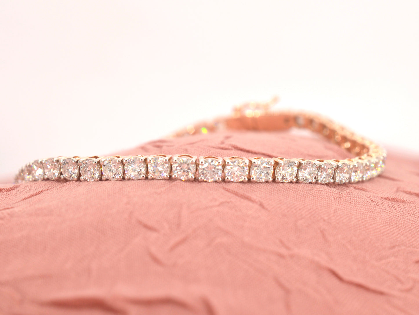 Rosegouden armband met briljant geslepen diamanten 7.50 carat