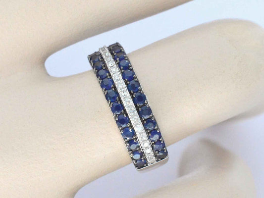 Witgouden ring met diamanten en saffieren