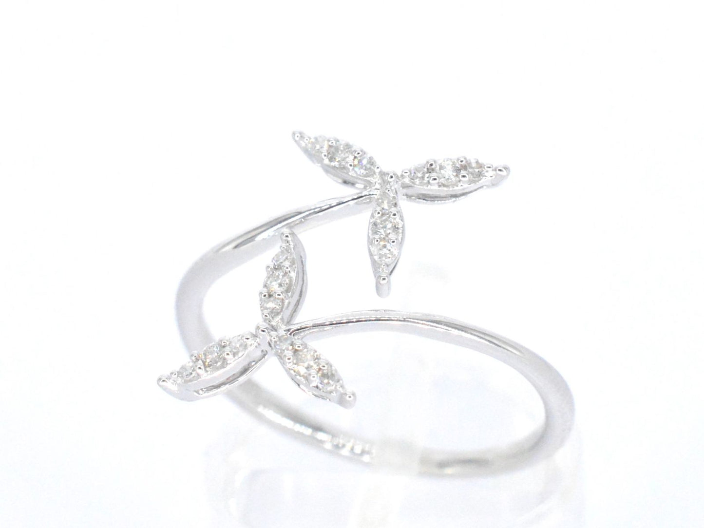 Witgouden ring met diamanten