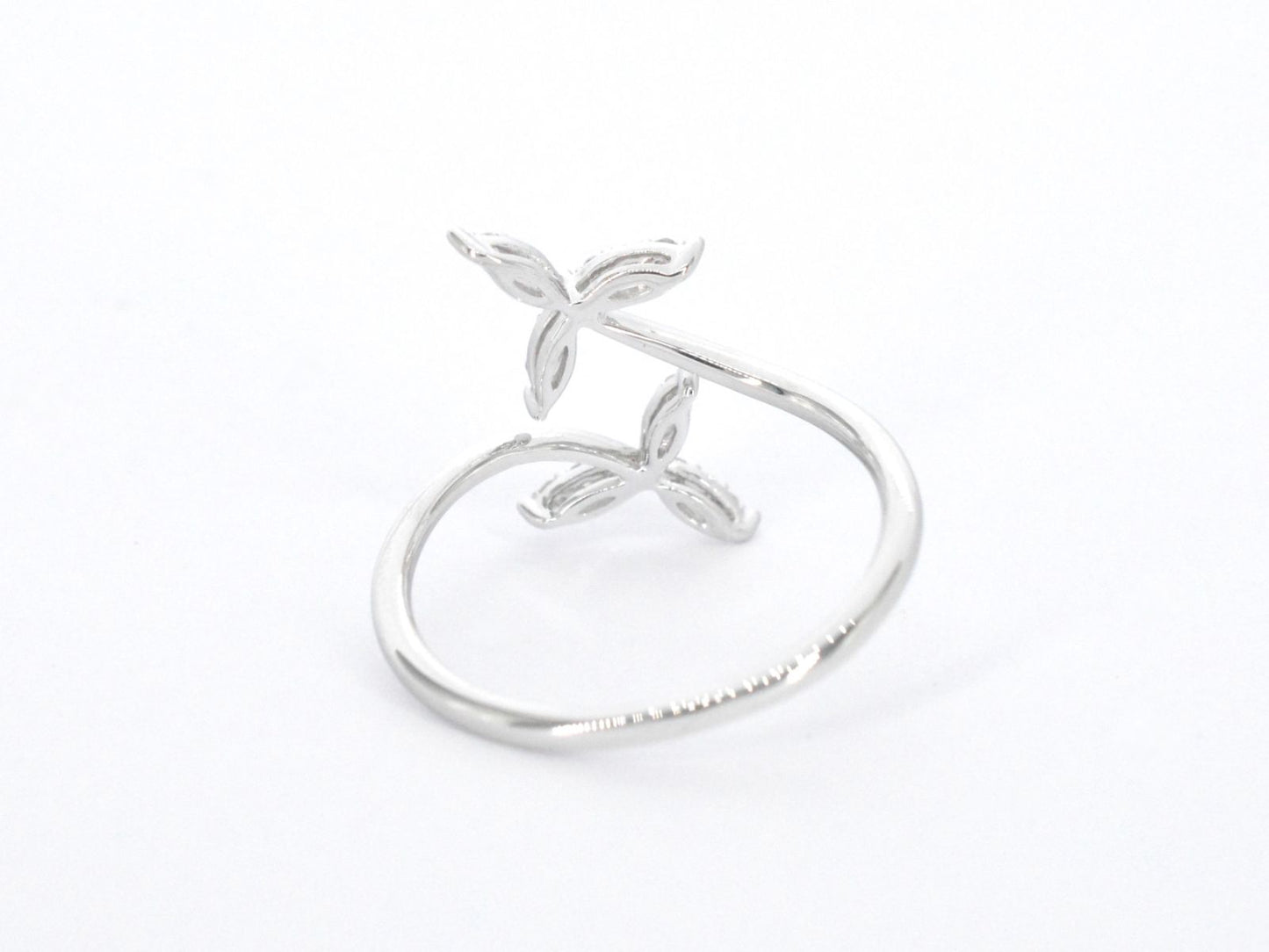 Witgouden ring met diamanten