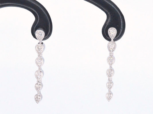 Witgouden oorbellen met diamanten 2338-7