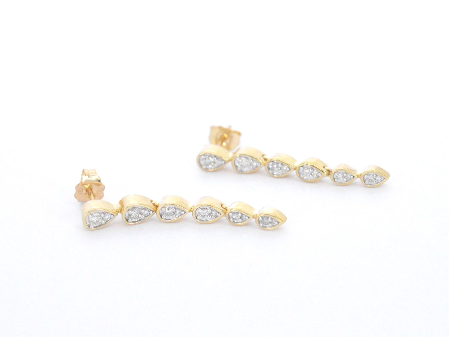 Gouden oorbellen met diamanten